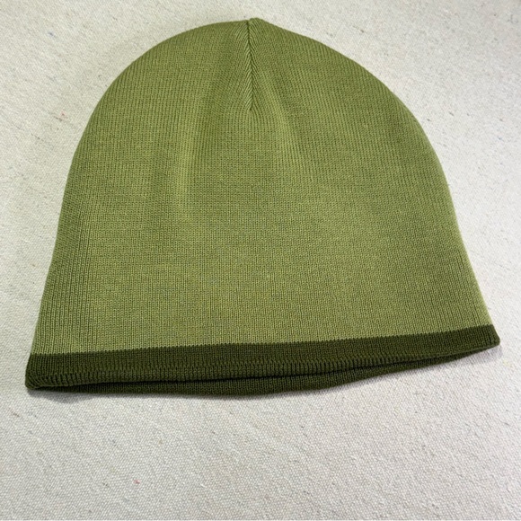 Mountain Dew branded beanie - embroidered logo on a green, knit cap, reversible - Picture 2 of 6